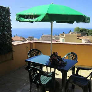 Castle And Sea View1 Appartamento