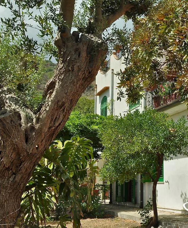 Seafront Apartments Garden House Taormina