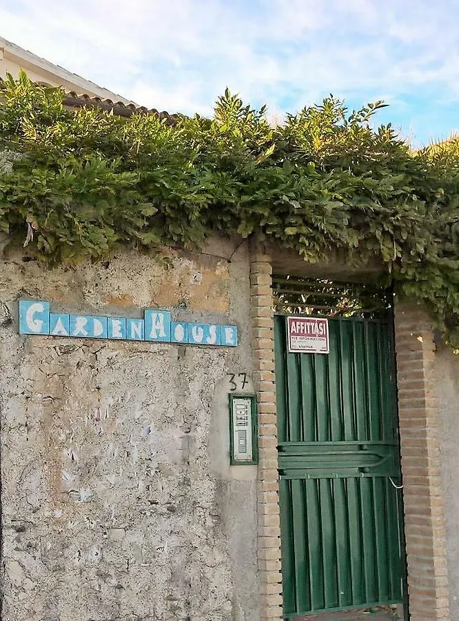 Seafront Apartments Garden House Taormina